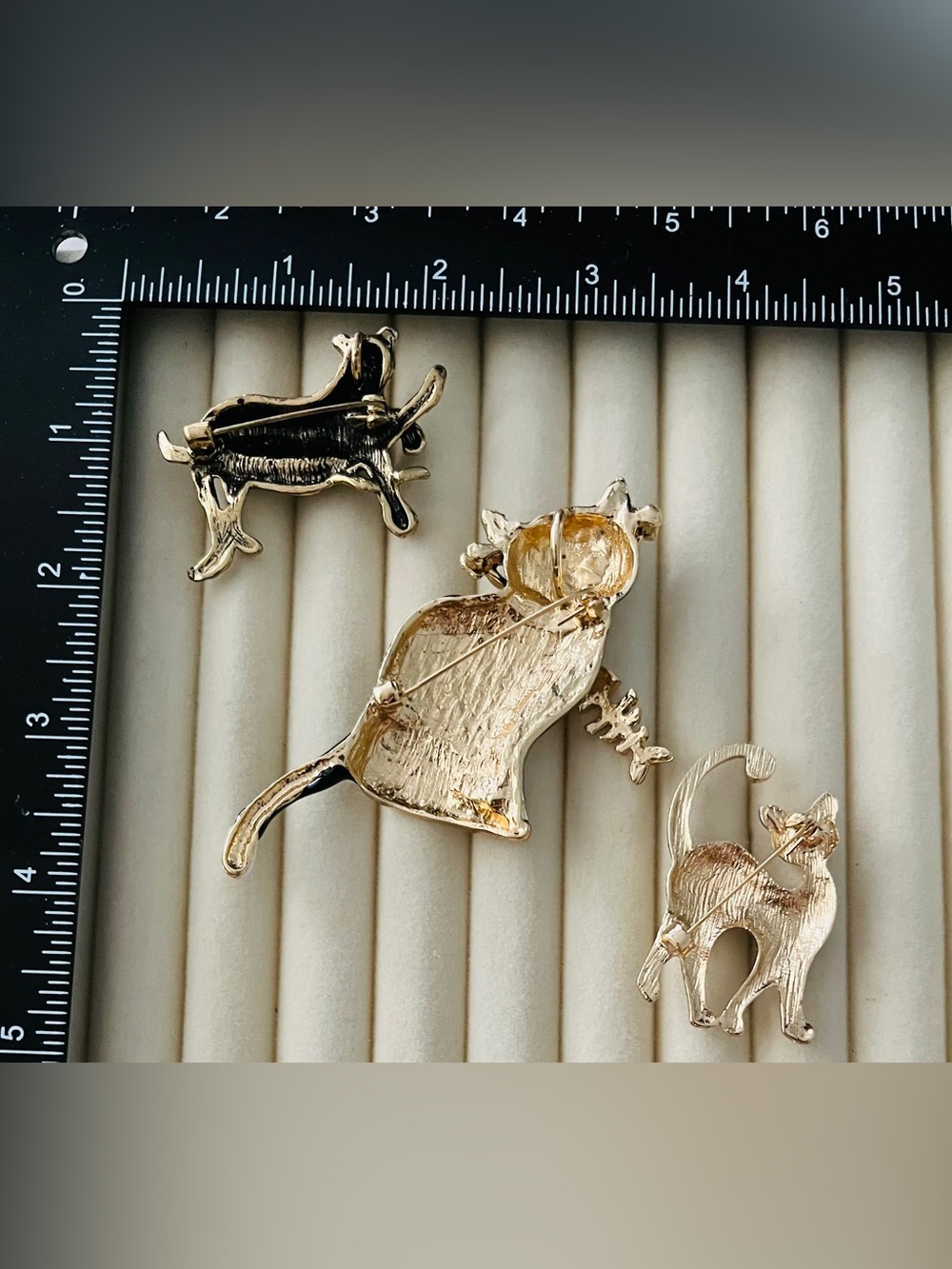 6 Custom Cat & Leopard Brooch - Picture 2 of 2